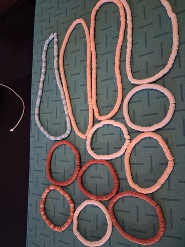 Schmuck aus kautschuk 4 - schmuck,